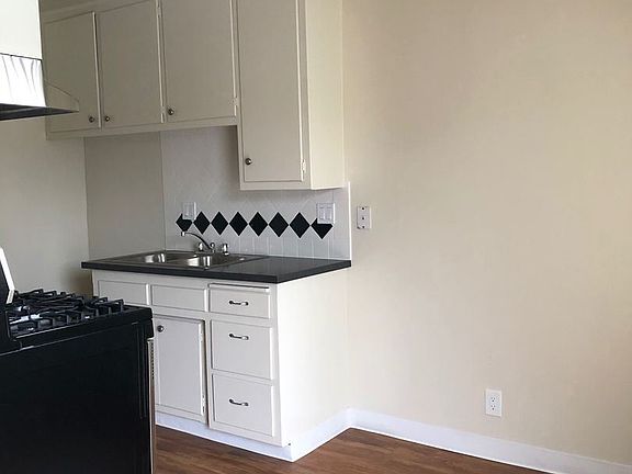 2nd image of 21724 S Western Ave