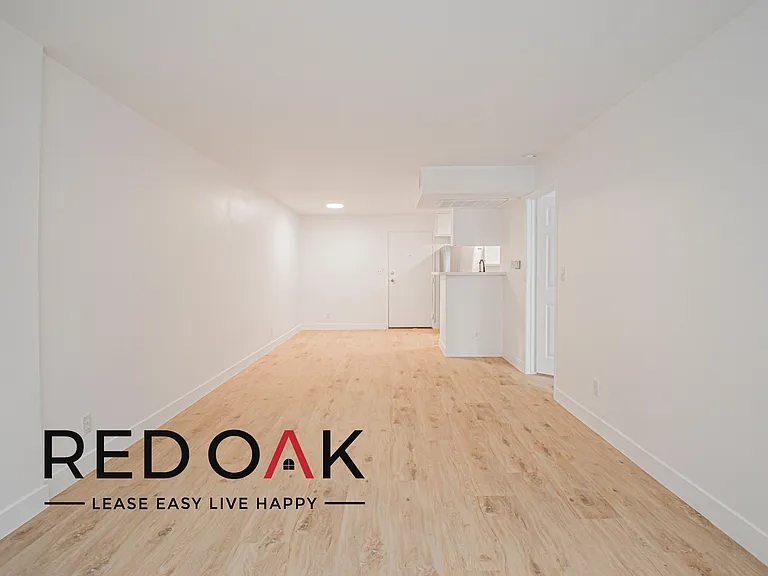 Toluca Lofts — Photo 17