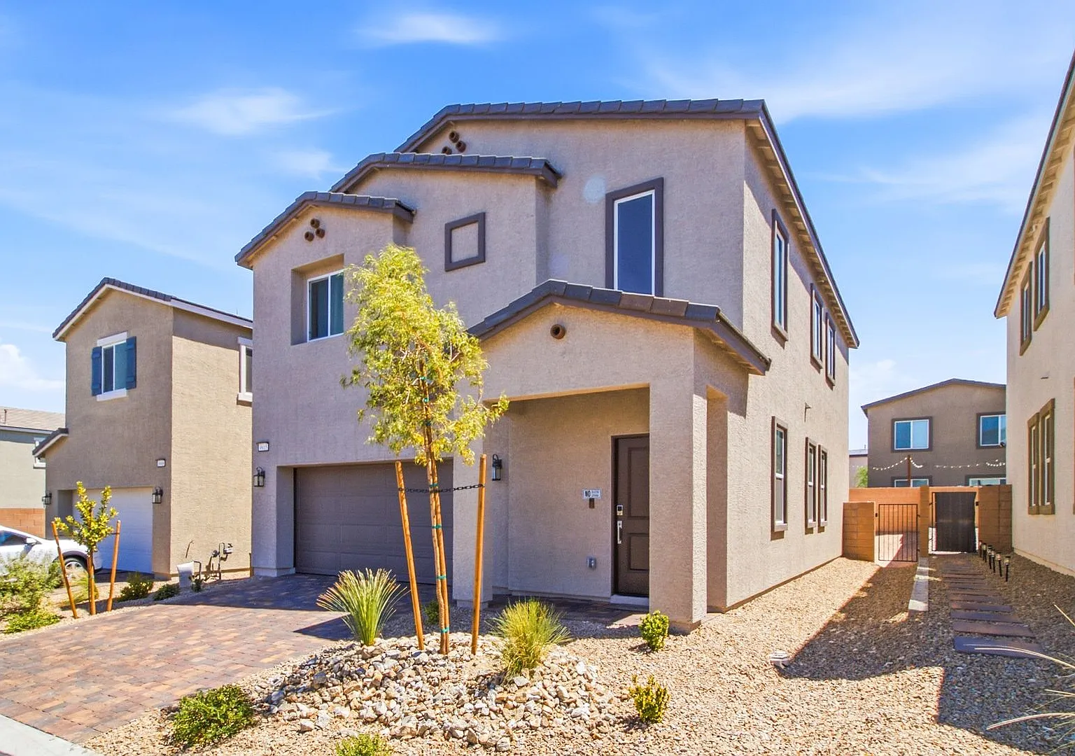 Spacious Southwest Las Vegas Home with Large Loft & Expansive Backyard — Photo 2