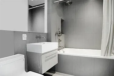 Rented by R New York