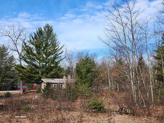 2nd image of 7746 N Woodbridge Rd