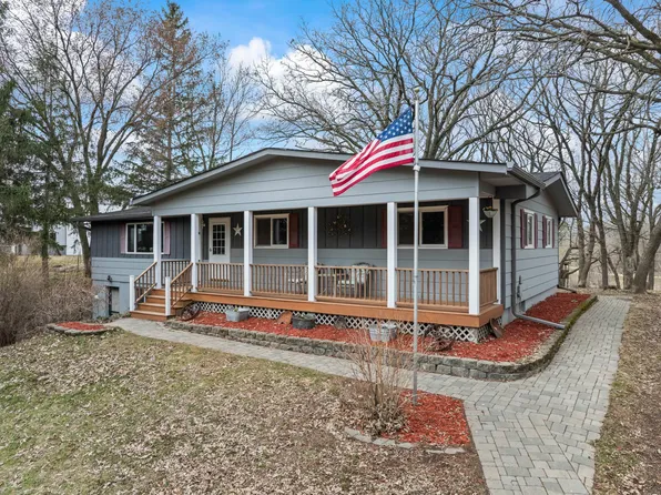 46729 170th Ave, Zumbrota, MN 55992