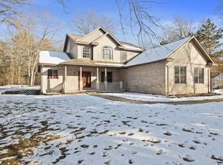 707 Hidden Rdg N, Midland, MI 48640