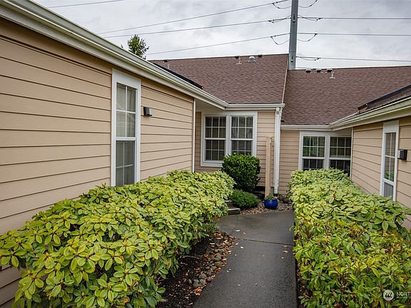 2nd image of 2536 N Narrows Drive #26