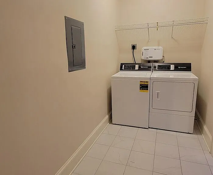 2306 Marion St #1 — Photo 21