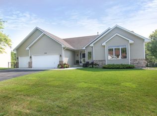 14107 Hidden View Rd NE, Prior Lake, MN 55372