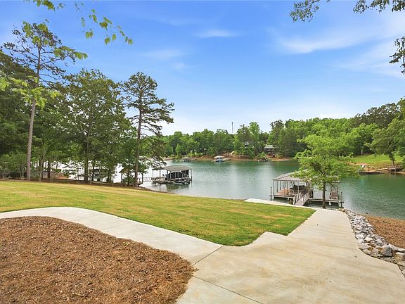 2nd image of 518 Magellan Dr