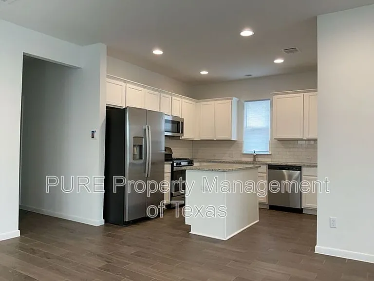 17901 Giglio Way — Photo 8