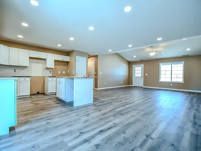 511 Cherry Ln — Photo 19