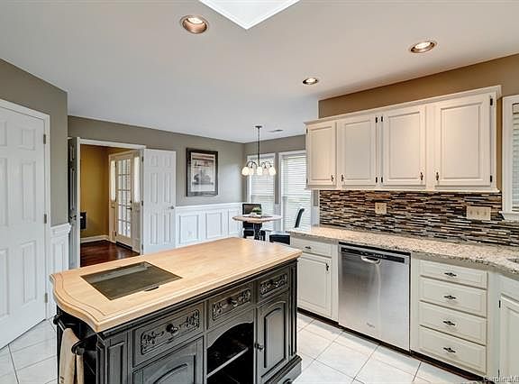 5th image of 5508 Dunedin Ln