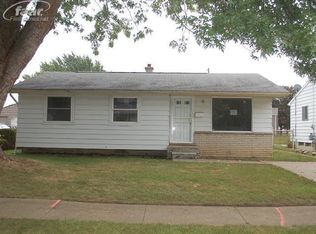 1715 Woodlin Dr, Flint, MI 48504