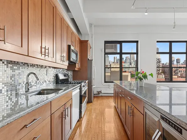 161 W 15th St APT 6B, Manhattan, NY 10011