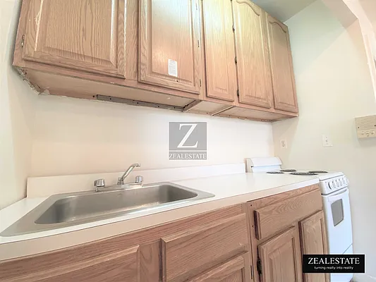 Rented by ZealEstate Group Inc | media 27