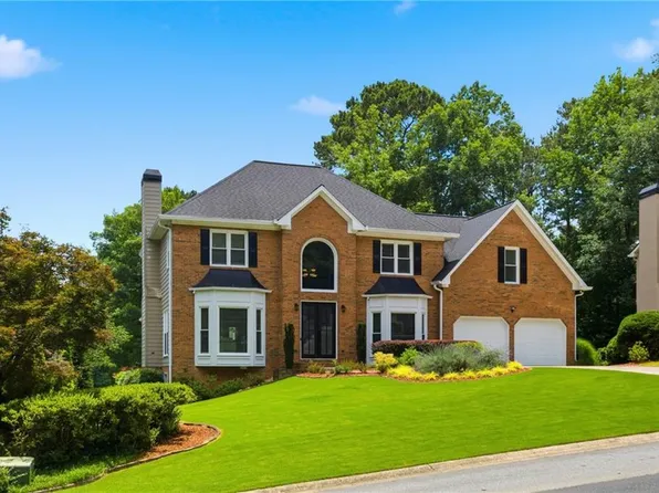 3328 Rough Creek Dr, Woodstock, GA 30189