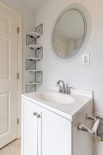 1204 Marlborough St — Photo 7