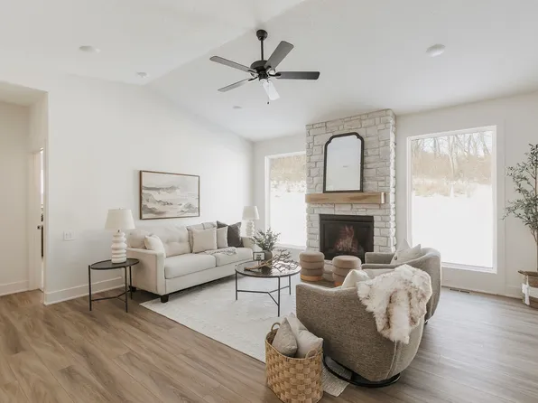 709 Walker St, Polk City, IA 50226