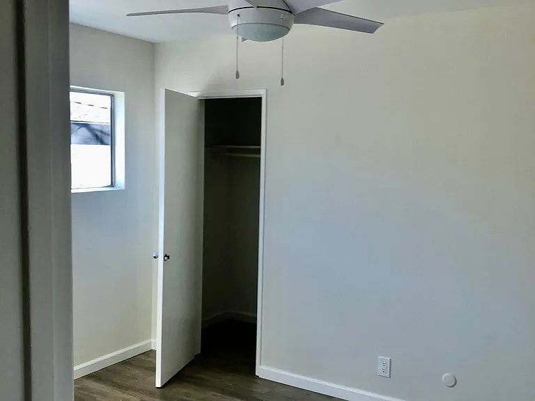 3563 Jasmine Ave #8 — Photo 2