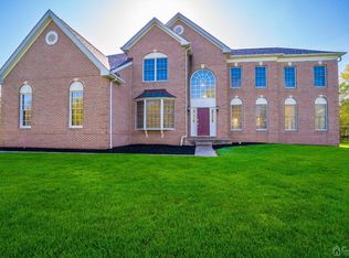 196 Grayson Dr, Belle Mead, NJ 08502