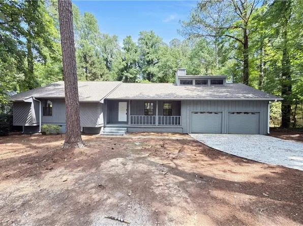 420 Creekside Ln, Woodstock, GA 30188