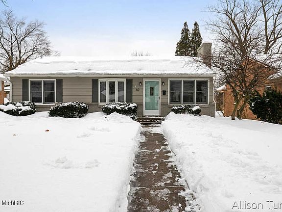 4th image of 60 Holmdene Blvd NE
