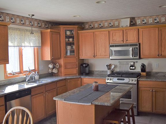 3rd image of 6708 River Walk Dr