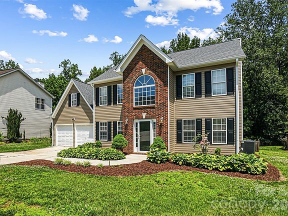 2nd image of 5012 Eagle Creek Dr
