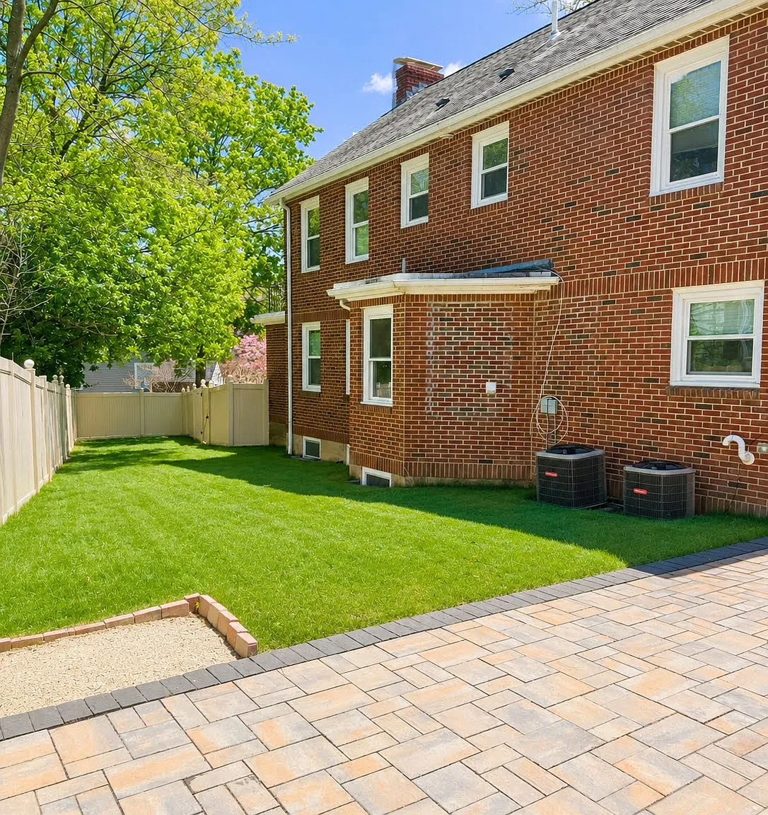 4 bed, 2879 sqft, $6,250 — Photo 4