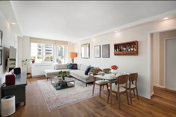 Sold by Elegran | media 1