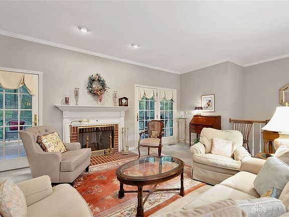 5th image of 120 Stone Creek Dr
