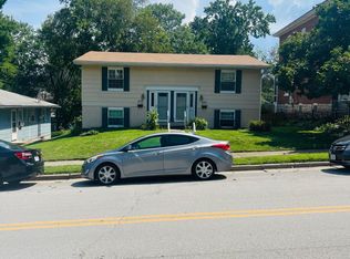 518 S 6th St, Saint Charles, MO 63301