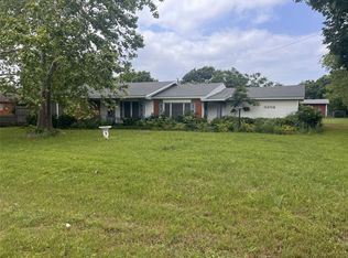 11208 Stone Rd, Burleson, TX 76028