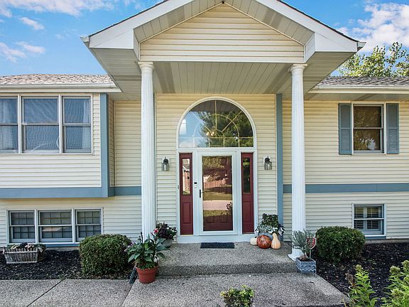 2nd image of 1006 Harvest Dr