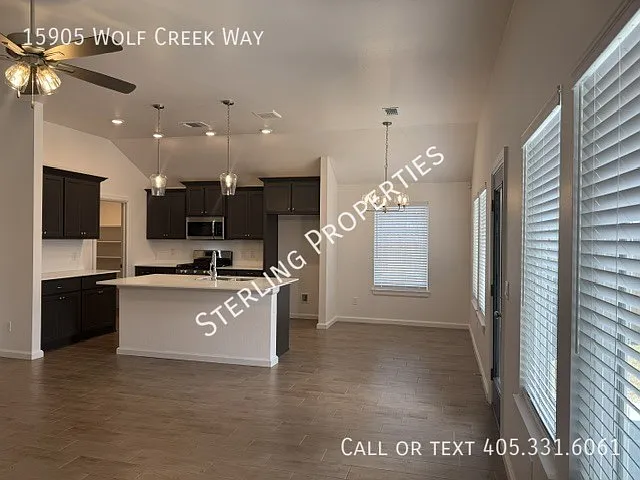 15905 Wolf Creek Dr — Photo 6