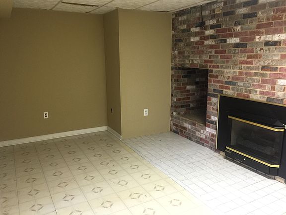 2nd image of 3505 Woodland Dr NW