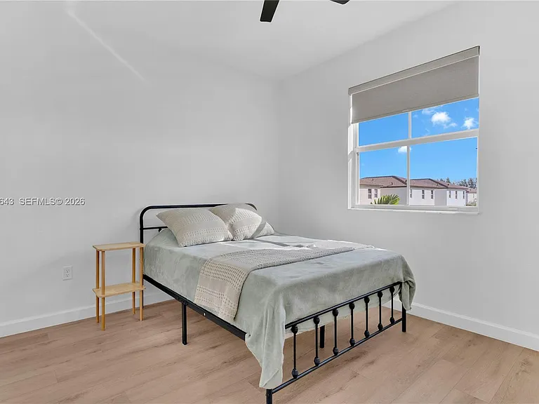 2444 SE 24th Ave — Photo 31