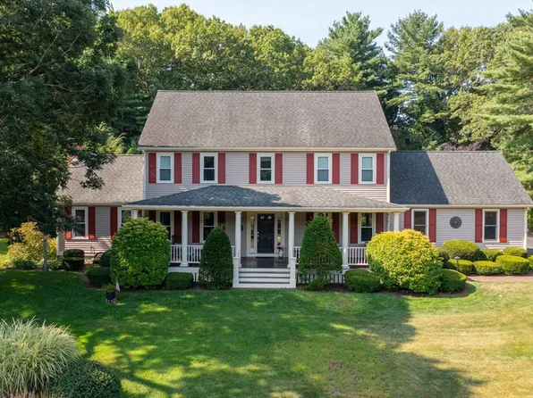 41 High Pines Dr, Kingston, MA 02364