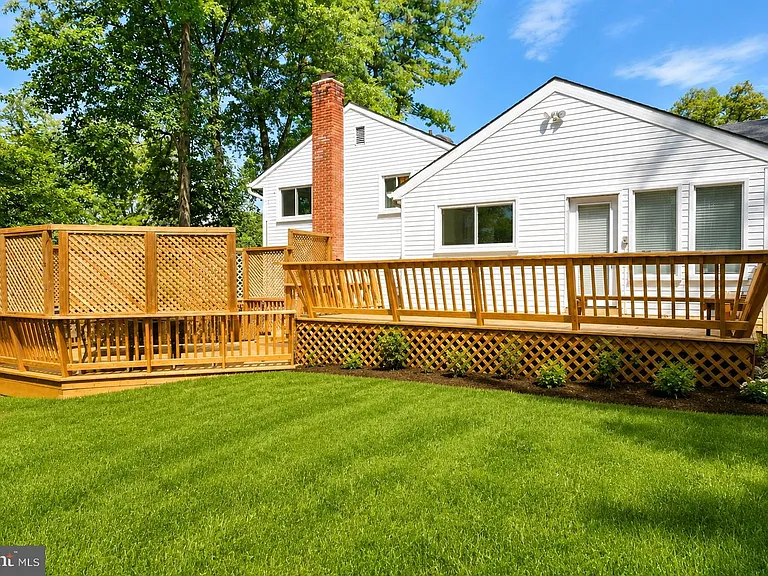 10827 Charles Dr — Photo 20