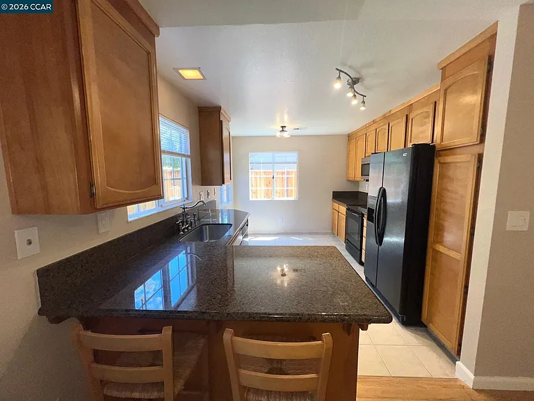 1115 Crest Ridge Ln — Photo 6