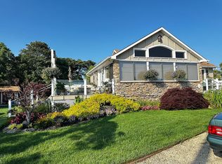 1 Shore Rd, East Patchogue, NY 11772