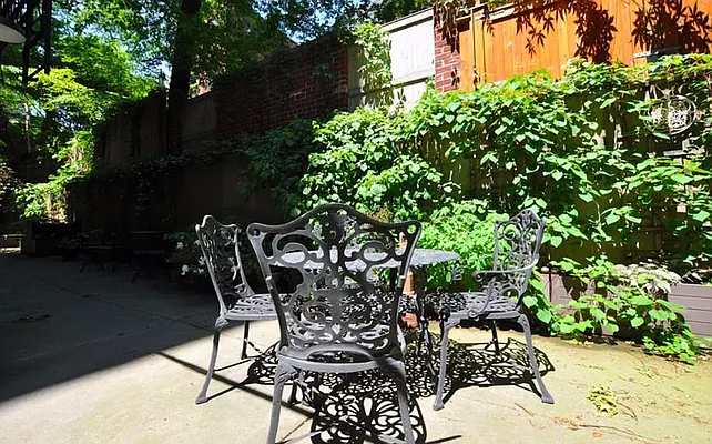 Rented by Buchbinder & Warren | media 12