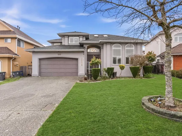 12179 63a Ave, Surrey, BC V3X 3G6