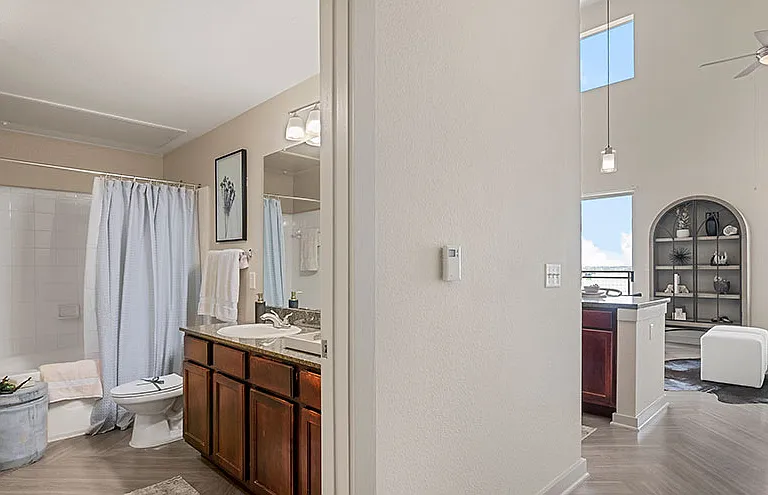 The Residences at Pearland Town Center Apartments — Photo 42
