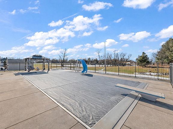 5th image of 148 Timber Point Ct