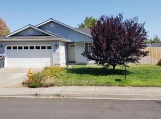 3817 Avenue C, White City, OR 97503