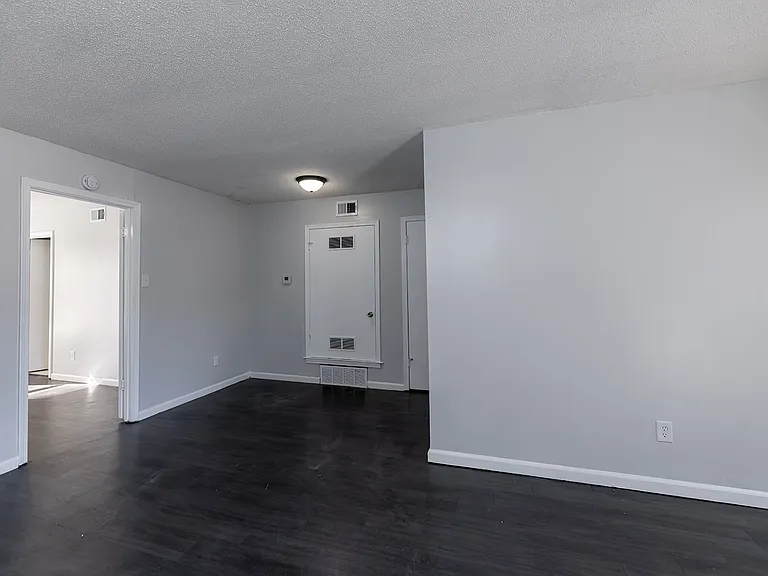 Berclair Apartments — Photo 9