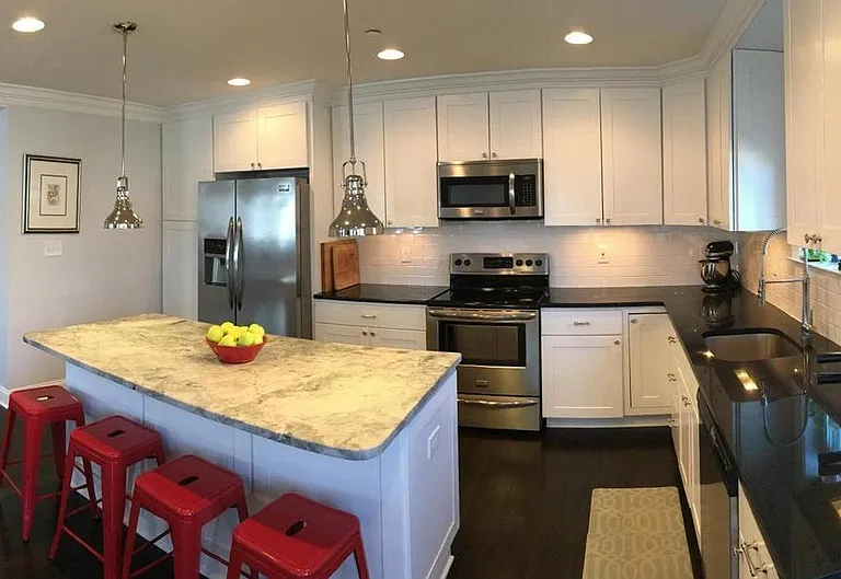 708 Genessee St — Photo 13