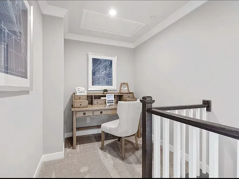Plaza Townhomes — Photo 7