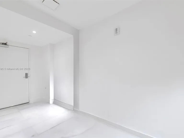 700 NE 24th St #2603 — Photo 19