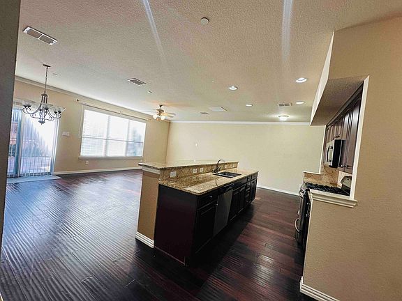 3rd image of 2632 Jacobson Dr