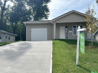 3941 Blondo St, Omaha, NE 68111